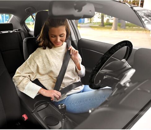 3 قطع من غطاء عجلة القيادة التلقائي من الفرو المنفوش ومجموعة غطاء حزام الأمان تتضمن غطاء عجلة القيادة الغامض، ووسادة كتف لحزام الأمان مريحة ومضادة للانزلاق للنساء، عجلة قيادة مقاس 14.9 بوصة in Kuwait