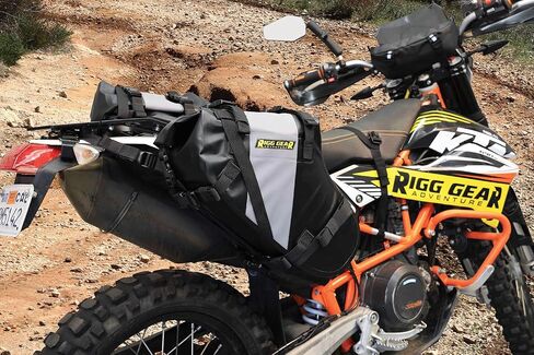 Nelson-Rigg Waterproof Rackless Hurricane Dual Sport Saddlebags. Lightweight, soft sided, fits Most Dual Sport/Enduro KTM Honda Yamaha & Suzuki Models. 14L per side in Saudi Arabia
