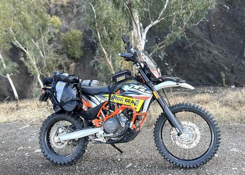 Nelson-Rigg Waterproof Rackless Hurricane Dual Sport Saddlebags. Lightweight, soft sided, fits Most Dual Sport/Enduro KTM Honda Yamaha & Suzuki Models. 14L per side in Saudi Arabia