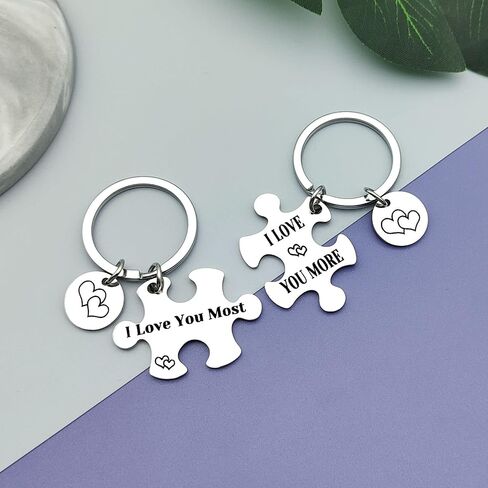 Vadaka Boyfriend Girlfriend Gift Keychain Set Puzzle Couple Keychain Matching Couple Jewelry Gift Anniversary Valentines Day Jewelry Gift for Girlfriend Boyfriend Wedding Birthday Gift for Husband in Saudi Arabia