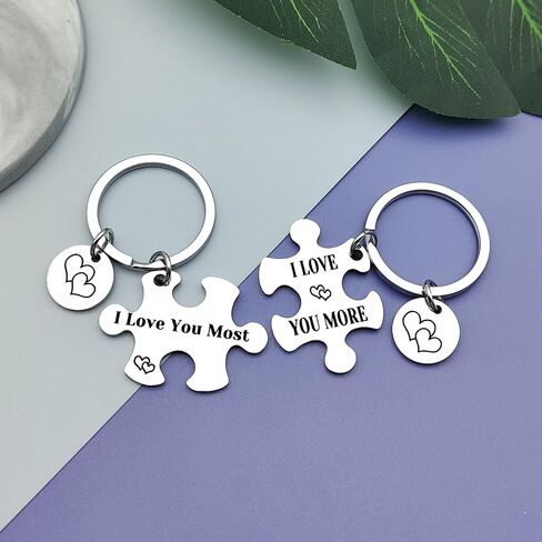 Vadaka Boyfriend Girlfriend Gift Keychain Set Puzzle Couple Keychain Matching Couple Jewelry Gift Anniversary Valentines Day Jewelry Gift for Girlfriend Boyfriend Wedding Birthday Gift for Husband in Saudi Arabia