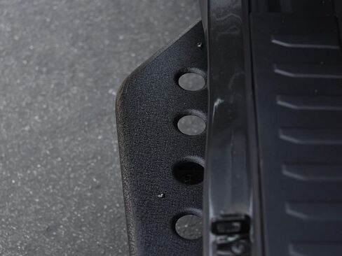 لوحات الجري من سلسلة Armordillo RS|متوافقة مع كابينة تويوتا تاكوما المزدوجة (الطاقم) 2005-2023|8702741|أسود محكم | قضبان جانبية in Kuwait