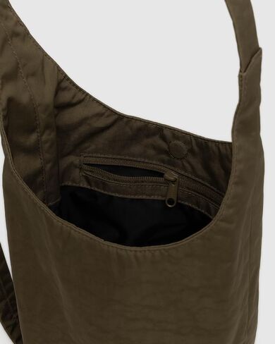 BAGGU Small Nylon Sling in Saudi Arabia