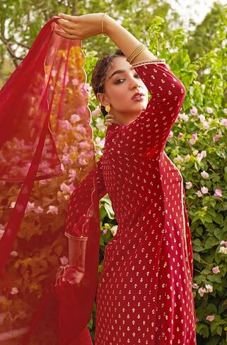 كورتا نسائية هندية من Janasya Indian Maroon Georgette Foil Motif مطبوعة مع Palazzo وDupatta in Saudi Arabia