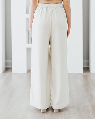 The Drop Women's Ivory Wide Leg Pull-On Pant by @withloveleena in Saudi Arabia