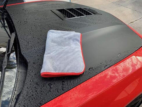 لمسة نهائية حمراء - منشفة تجفيف من الألياف الدقيقة النهائية - كبيرة جدًا 91.44 × 76.2 سم، تجفيف بدون خطوط، تجفيف بدون خدوش، فائقة الامتصاص، السيارات والشاحنات وسيارات الدفع الرباعي والمركبات الترفيهية in Kuwait