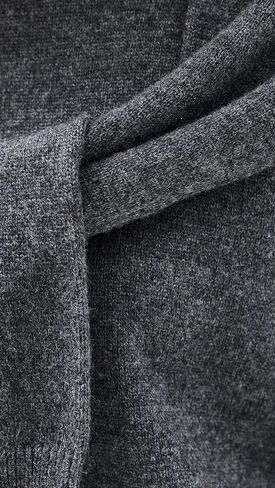 ASTR سترة Delrin النسائية ذات العلامة التجارية in Kuwait