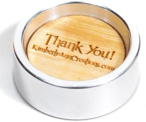 طبق حلقة معدنية | حامل حلقة بلمسة نهائية مرآة | 2 بوصة مستديرة .75 بوصة من الألومنيوم الصلب العميق | صينية مجوهرات معدنية مدمجة لجانب السرير، وخزانة الملابس، والحوض | مثالية للأقراط والذكرى السنوية والخطوبة وخواتم الزفاف in Kuwait