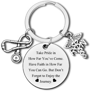 Registered Nurse Gifts RN Nurse Keychain Nursing Graduation Gifts for Women Men RN Graduate Gifts Nurse Appreciation Gift Inspirational Nursing Student Gift Future Nurse Gift Registered Nurse Jewelry