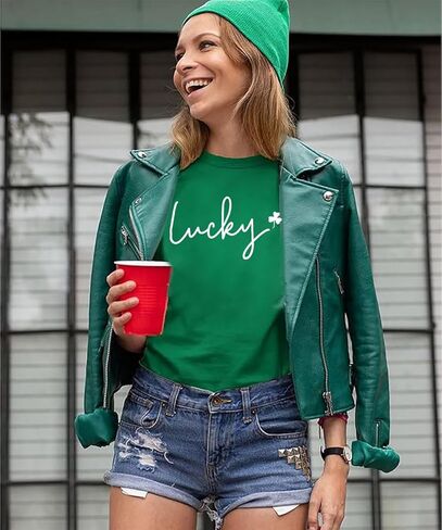 St. Patrick's Day Shirt Women Lucky Shamrock Tee St Pattys Day Irish Tshirt Clover Graphic Short Sleeve Top in Kuwait