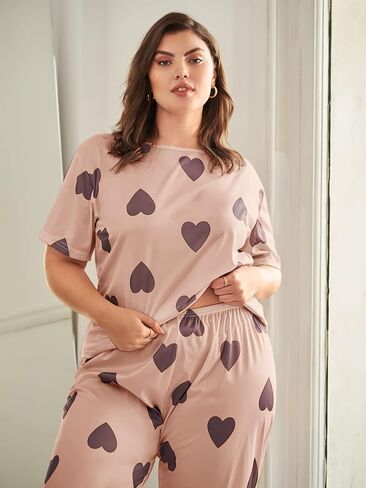 WDIRARA Women's Plus Size Pajama Set Heart Print Short Sleeve Top And Pants With Eye Cover in Saudi Arabia