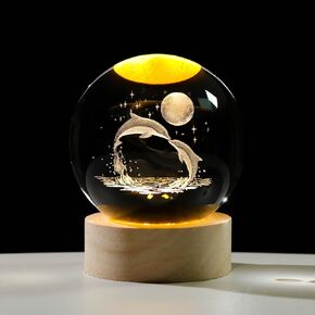 Arikyrist 3D Goldfish Crystal Ball Night Light, Crystal Goldfish Figurines with Wooden Base Gifts for Women and Kids, 3D Laser Engraved Glass Sphere Paperweight Decor for Home Office.