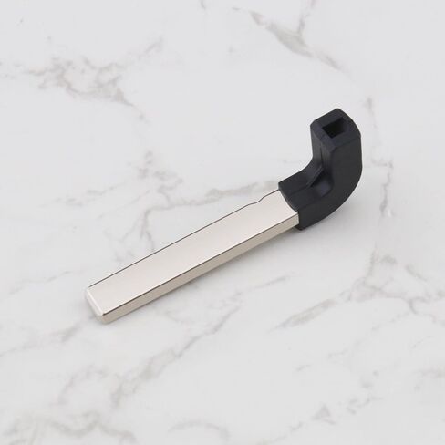 The Lord of the Tools Uncut Remote Key Blank Blade HU162T Compatible with Passat B8 2014-2020 Compatible with Magotan 2017-2018 Compatible with Superb A7 2016-2018 in Saudi Arabia