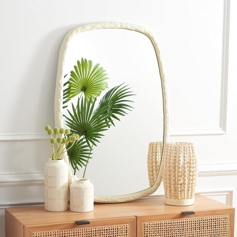 SAFAVIEH Home Collection Raelee Ivory مرآة حائط مزخرفة مقاس 24 × 36 بوصة لغرفة النوم وغرفة المعيشة والمدخل in Saudi Arabia