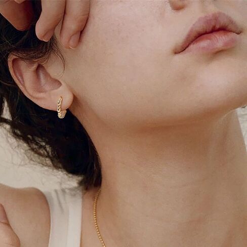 BEMOLY النساء الذهب Huggie هوب الأقراط 14K مطلية بالذهب لذيذ صغير هوب القرط لطيف سبايك السهم عين الشر دائرة مستديرة نجمة تويست مسمار مكعب زركونيا شخصية اليدوية هيبوالرجينيك مجوهرات هدية in Kuwait