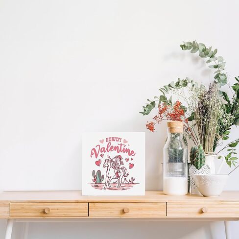 لافتة عيد الحب من OFlich Howdy - هدايا عيد الحب لها، هدايا راعية البقر، ديكور عيد الحب، لافتة خشبية للحب الوردي مقاس 5x5 in Kuwait