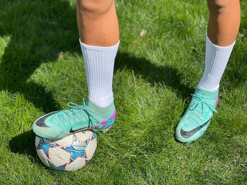 NeoGen Athletics Grip Socks: Superior Grip, Comfort, and Durability for Athletes of All Levels in Saudi Arabia