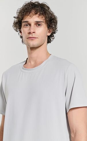 Men's Essential Regular Fit T-Shirts Short Sleeve Workout T Shirts in Saudi Arabia