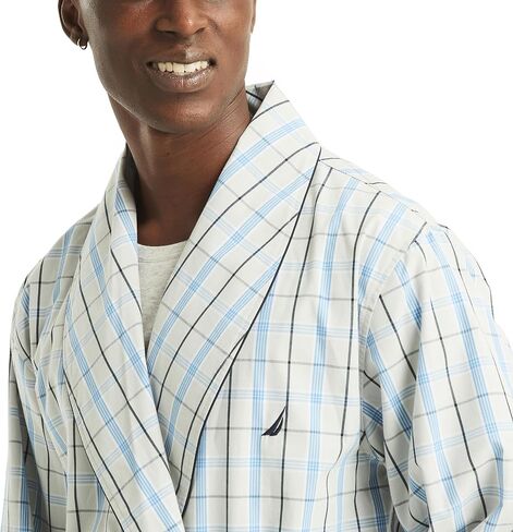 Nautica Mens Sustainably Crafted Plaid Robe in Saudi Arabia