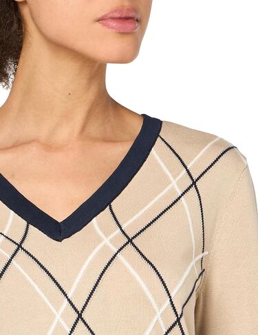 Tommy Hilfiger Women's Classic Fit Lightweight V-Neck Sweater in Saudi Arabia