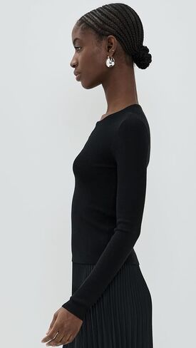 Women's Ooo Sweater in Saudi Arabia