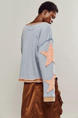 Star Graphic Oversized Sweatshirt for Women Y2k Crewneck Long Sleeve Pullover Sweater Vintage Aesthetic Clothes in Saudi Arabia