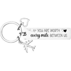Long Distance Relationship Keychain Gift - Anniversary Couples Gift for Boyfriend Girlfriend, Romantic Keepsake for New Year