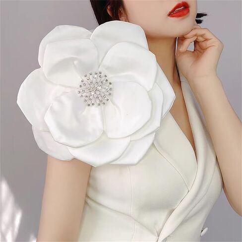 كبير جدا النسيج زهرة بروش دبوس للنساء الفتيات الأزياء حجر الراين المدقة زهور الكاميليا دبابيس اليدوية الصدار العروة التلبيب دبابيس أنيقة عطلة الزفاف حزب اللباس الملحقات in Kuwait