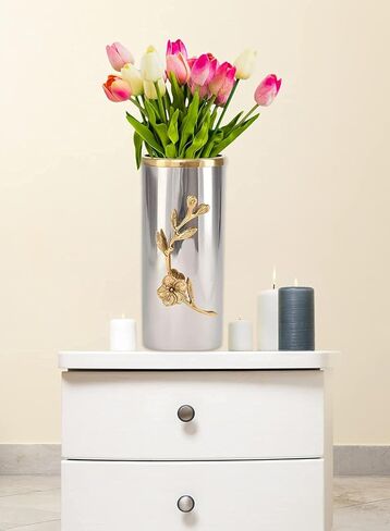 مزهرية طويلة لجذع الأوركيد من سيرين سبيسز مع حافة ذهبية، ولمسات زخرفية فضية، وقطع مركزية معدنية للطاولات، مثالية لديكور مزهرية الزهور، يبلغ طولها 9.25 بوصة وقطرها 4 بوصات in Kuwait