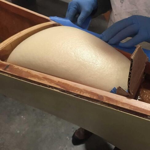 TotalBoat Flotation Foam - 2 Part Expanding Polyurethane Marine Pour Foam for Boat Floatation, Insulation and Soundproofing (2 LB Density, 2 Gallon Kit) in Saudi Arabia