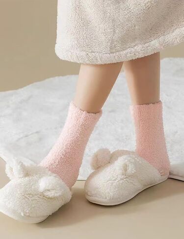 5 أزواج من الجوارب الغامضة، شبشب ناعم ومريح، جوارب شتوية دافئة من القطيفة، جوارب عيد الميلاد، هدايا للنساء in Kuwait