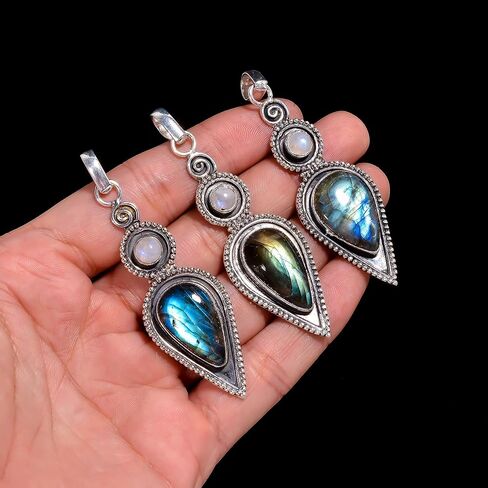 925 Sterling Silver Bohemian Pendant Necklace for Women with Drop Green Turquoise Gemstone in Saudi Arabia