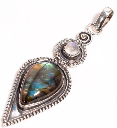 925 Sterling Silver Bohemian Pendant Necklace for Women with Drop Green Turquoise Gemstone in Saudi Arabia