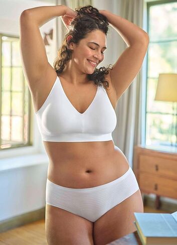 Jockey Women's Bra Seamfree Light Lift Bralette in Saudi Arabia