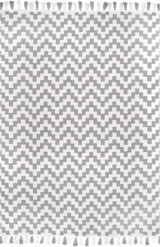 nuLOOM Priya Chevron Cotton Tassel Area Rug, 4x6, Grey in Saudi Arabia
