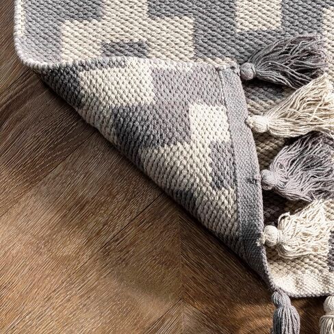 nuLOOM Priya Chevron Cotton Tassel Area Rug, 4x6, Grey in Saudi Arabia