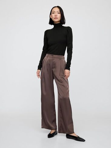 GAP Women's Long Sleeve Puffed Shoulder Turtleneck in Saudi Arabia