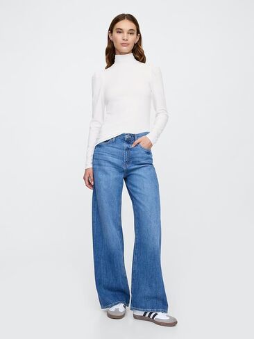 GAP Women's Long Sleeve Puffed Shoulder Turtleneck in Saudi Arabia