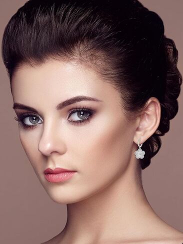 Gold Plated Five Leaf Clover Dangle Dot Earrings for Women Lucky Flower Jewelry in Kuwait