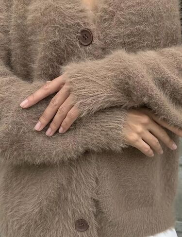 سترة COZYPOIN للسيدات من الموهير الغامض مفتوحة من الأمام وزر سفلي ورقبة على شكل حرف V وأكمام طويلة معطف منسوج بكتف منسدل (كاكي-M) in Kuwait