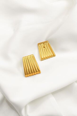 Ribbed Pattern Gold Tone Stud Earrings Large Gold Statement Chunky Stud Earrings for Women Trendy Vintage Large Gold Geometric Earrings Jewelry in Kuwait