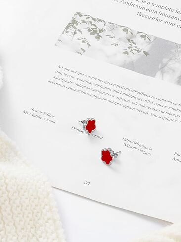14K Gold Plated Five Leaf Clover Stud Earrings for Women Lucky Flower Jewelry in Saudi Arabia