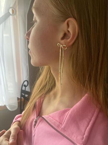 أقراط ذهبية وفضية على شكل فيونكة للنساء هدية مجوهرات عصرية سباركلي لطيفة على شكل قطرة متدلية in Kuwait