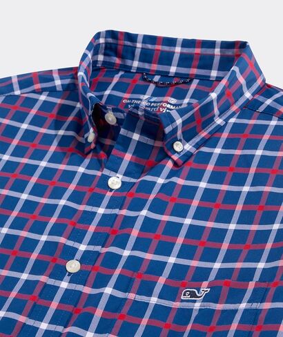 قميص رجالي من Vineyard Vines مصنوع من النايلون أثناء التنقل in Saudi Arabia