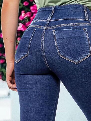 بنطال كابري عالي الخصر للنساء من Flamingals بنطال كابري ضيق بأزرار سفلية in Kuwait