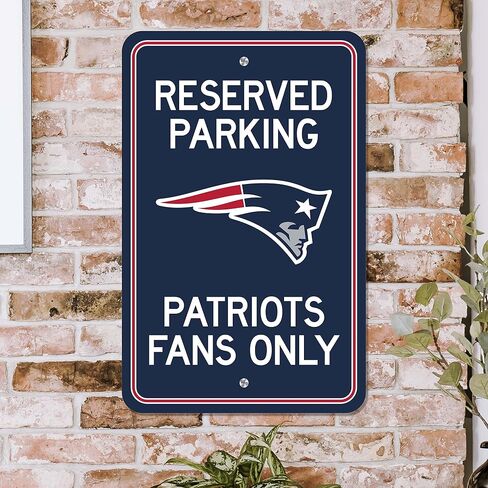 FANMATS NFL - لافتة وقوف السيارات المحجوزة الملونة لفريق نيو إنجلاند باتريوتس مقاس 18 بوصة. × 11.5 بوصة. وزن خفيف in Kuwait