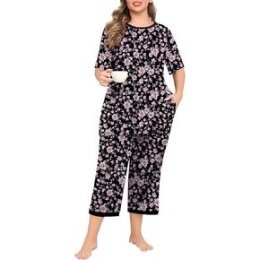 Womens Plus Size 2 Piece Pajama Set Soft Short Sleeve Capri Pants Sleepwear Lounge Set Knit Soft Pjs with Pockets
