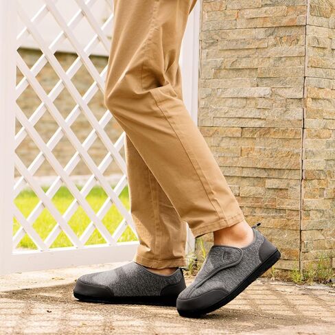 LongBay Men's Wide Slippers Adjustable Diabetic House Shoes Comfy Swollen Edema Slippers Indoor Outdoor in Kuwait