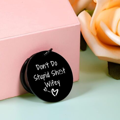 لا تفعل هدية غبية للرجال - سلاسل المفاتيح المعدنية هدايا للزوج الذكر هدايا عيد الحب للرجال البالغين الزوج صديقها من صديقة زوجة الذكرى السنوية سلسلة المفاتيح هدية هدايا عيد ميلاد الجدة in Kuwait