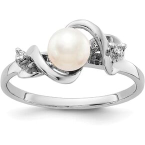 14k White Gold 5.5mm Black FW Cultured Pearl AA Diamond ring